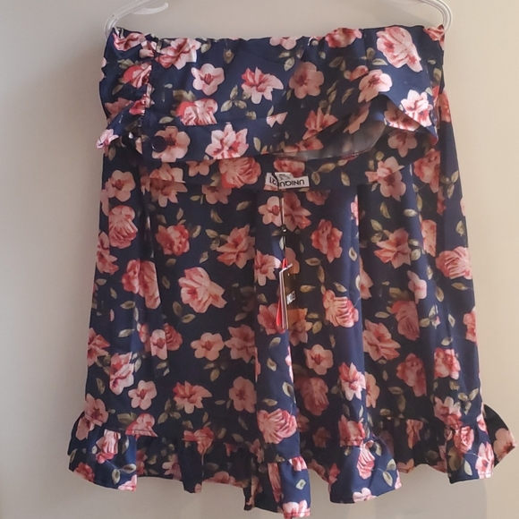 NWT Cottagecore Floral Wrap Skirt - Picture 2 of 4